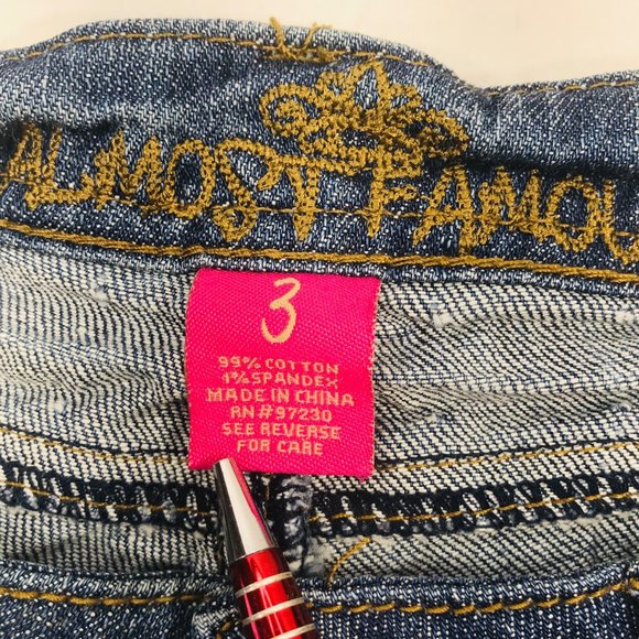 Almost Famous Women's Size 3 Distressed Denim Blue Jean Preowned Good Condition - Picture 6 of 12